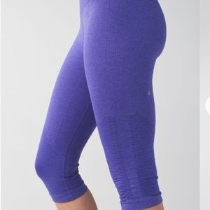 Lululemon In The Flow Crop II Heathered Iris Flower